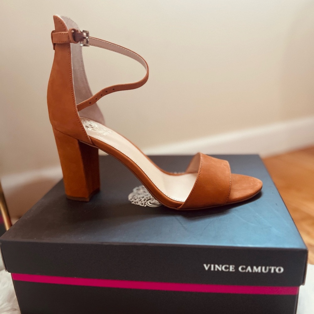 Vince Camuto Corlina Sandal - Brand New